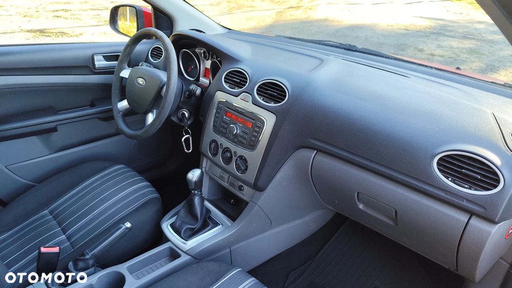 Ford Focus 1.8 TDCi Amber X - 12