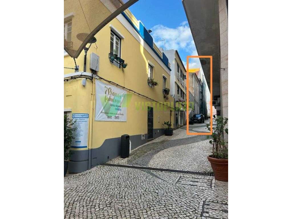 Palacete para reabilitação com projeto no centro histórico de Portimão - Grande imagem: 5/8