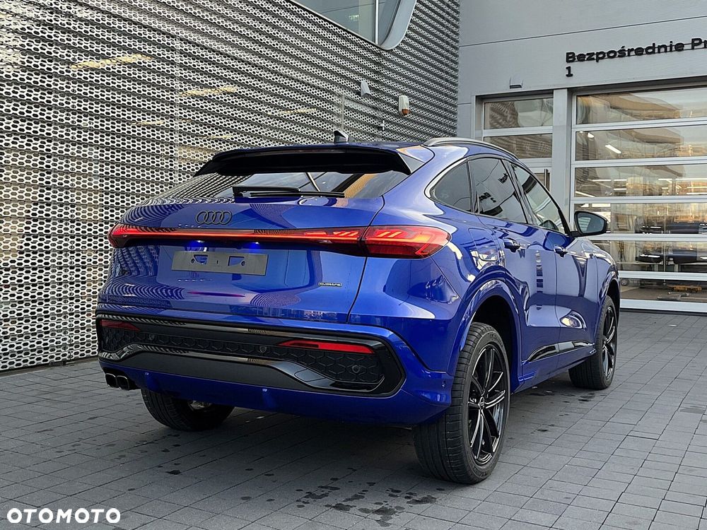 Audi Q5 Sportback - 11