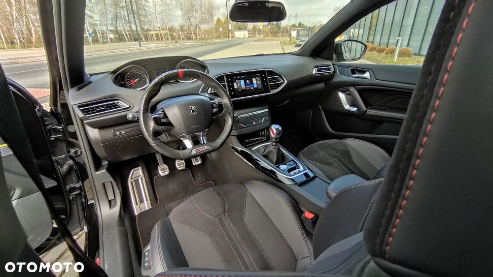 Peugeot 308 GTi by Sport - 24