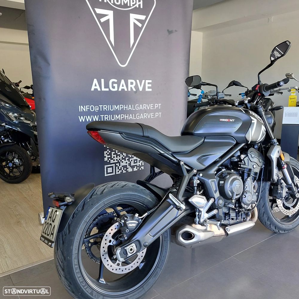 Triumph Trident 660 - 9