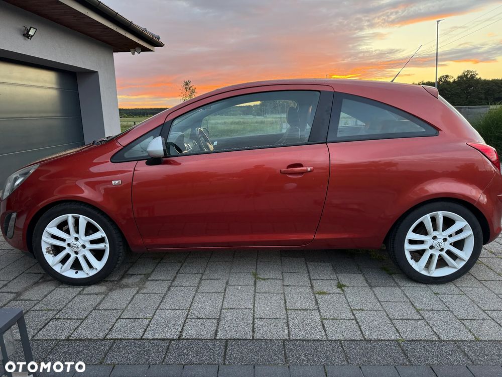 Opel Corsa 1.4 16V Cosmo - 5