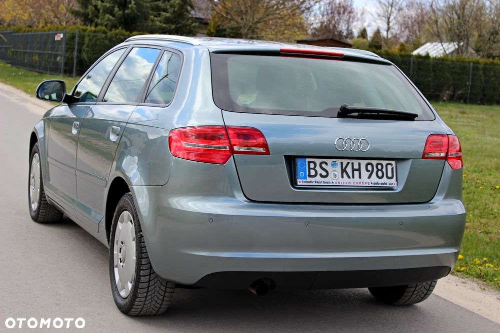 Audi A3 Sportback 1.6 Ambiente - 5
