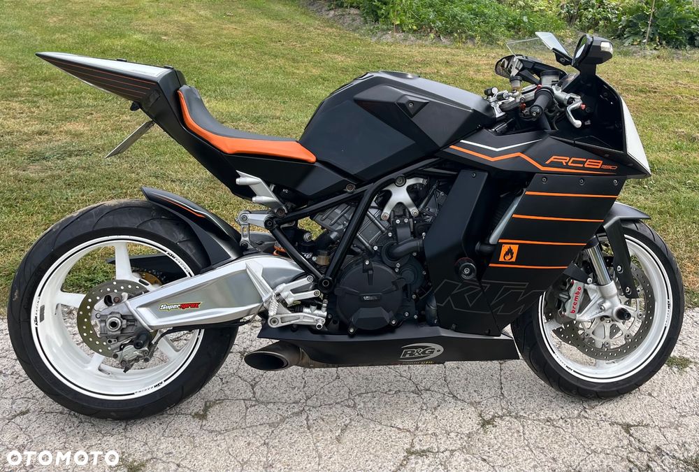 KTM RC 8 - 1
