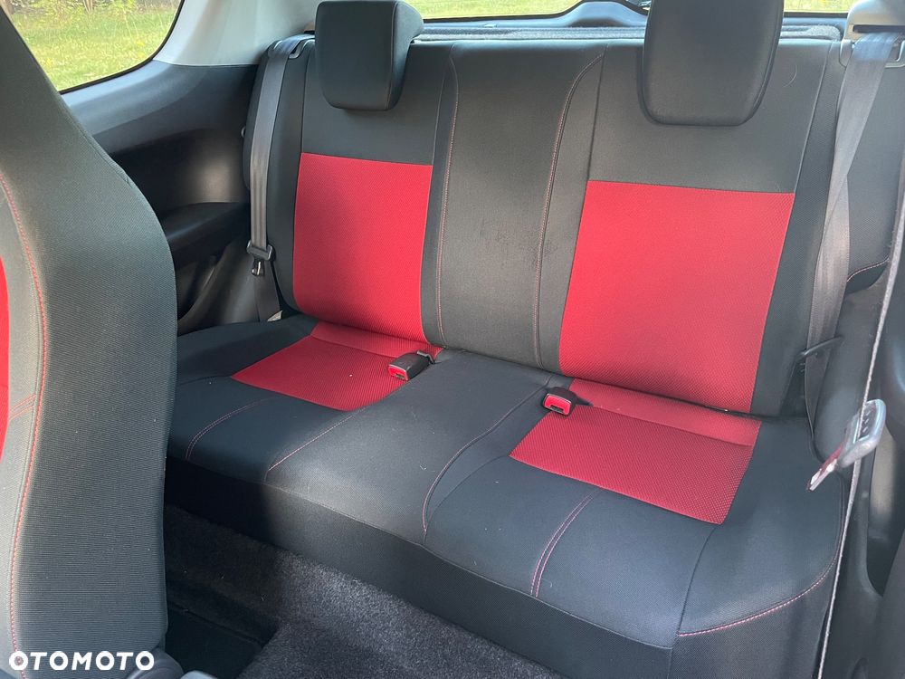 Suzuki Swift 1.6 Sport Rallye N' Style - 14