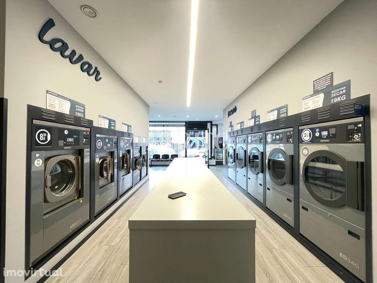 Trespasse de Lavandaria com Self-Service - Grande imagem: 2/19