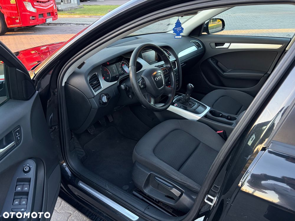 Audi A4 Avant 2.0 TDI DPF Attraction - 12