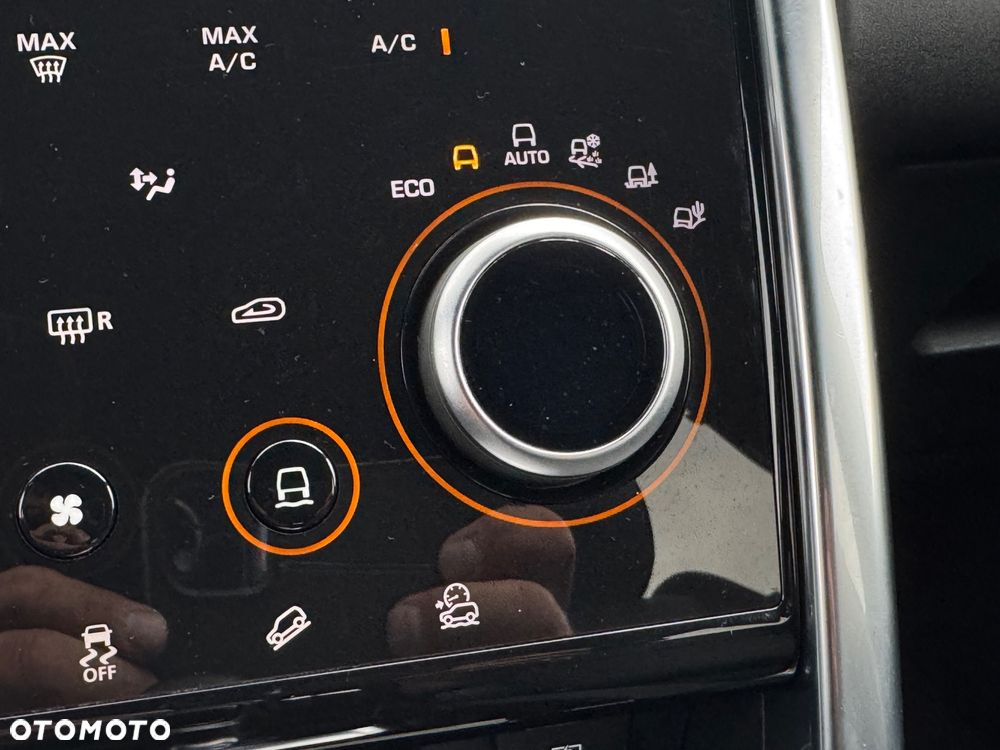Land Rover Discovery Sport D165 Dynamic SE - 27