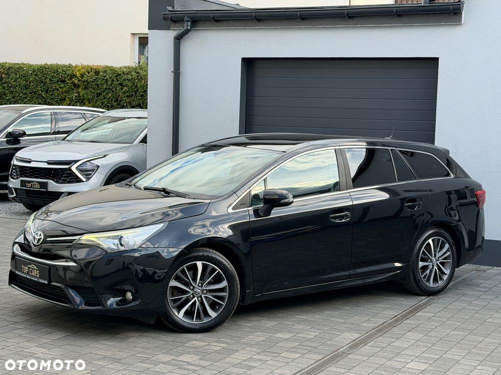 Toyota Avensis - 16