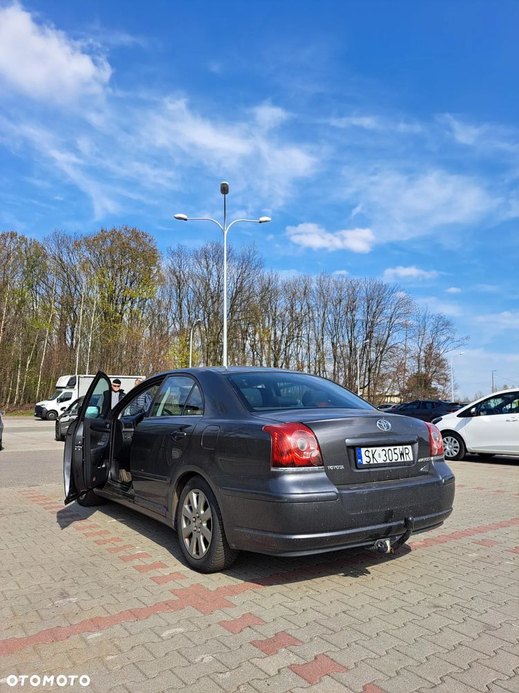 Toyota Avensis 2.0 VVT-i Sol plus - 5