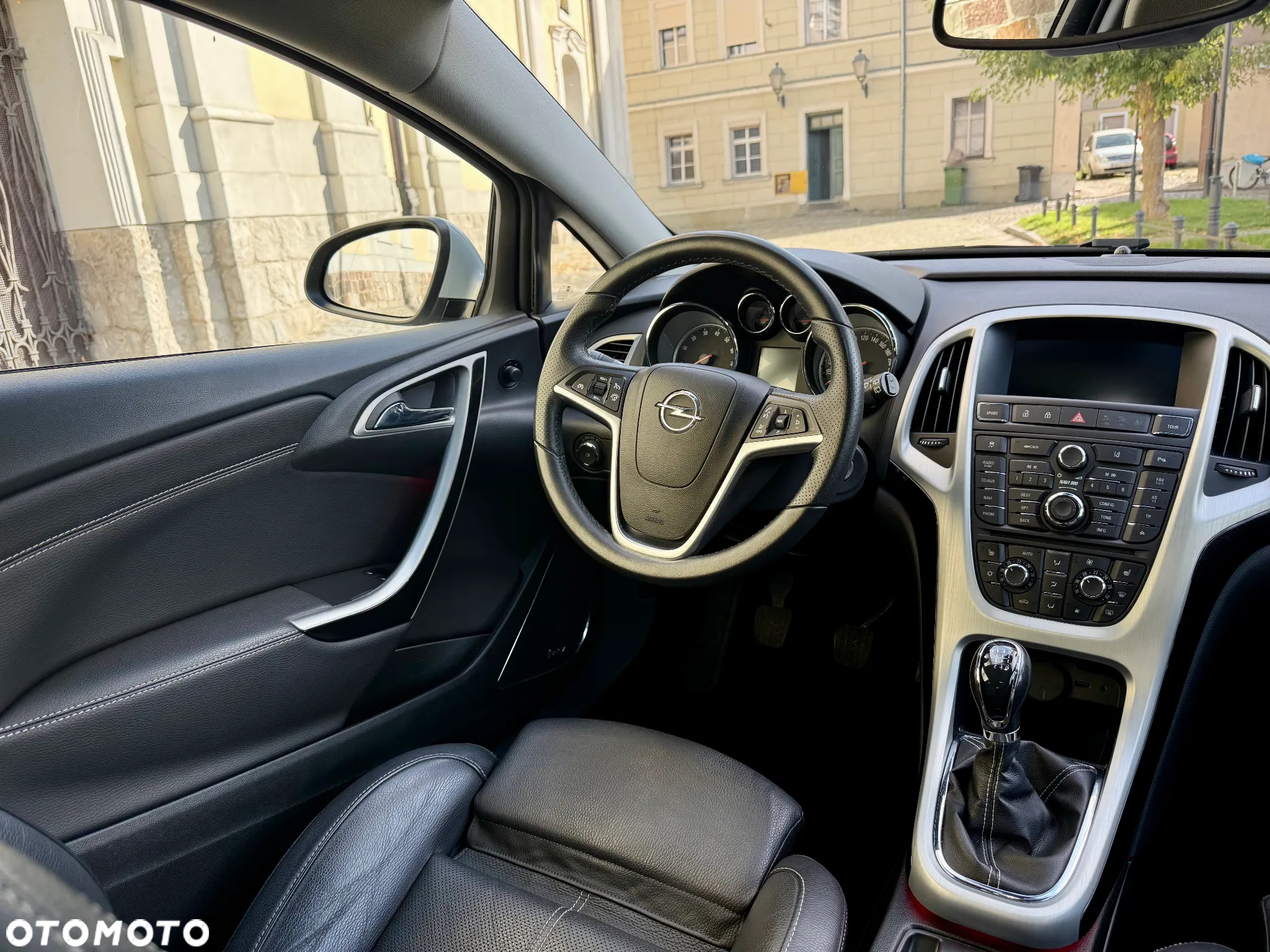 Opel Astra IV GTC 1.4 T Sport S&S EU6 - 35