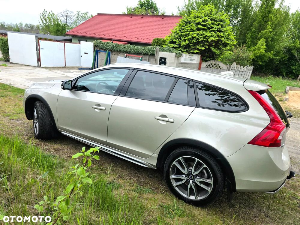 Volvo V60 T5 Drive-E Summum - 2
