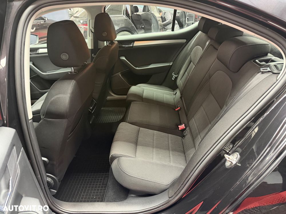 Skoda Superb 1.6 TDI DSG Active - 14