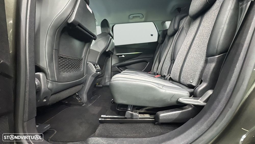 Peugeot 5008 1.5 BlueHDi Allure EAT8 - 14