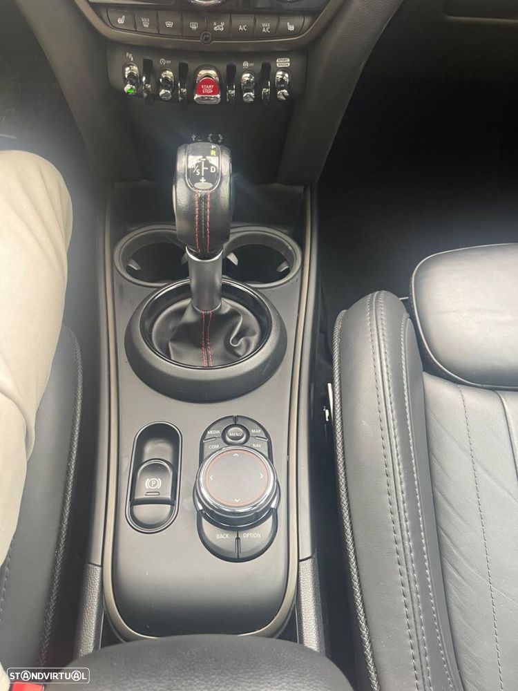 MINI Countryman Cooper SD Auto - 32