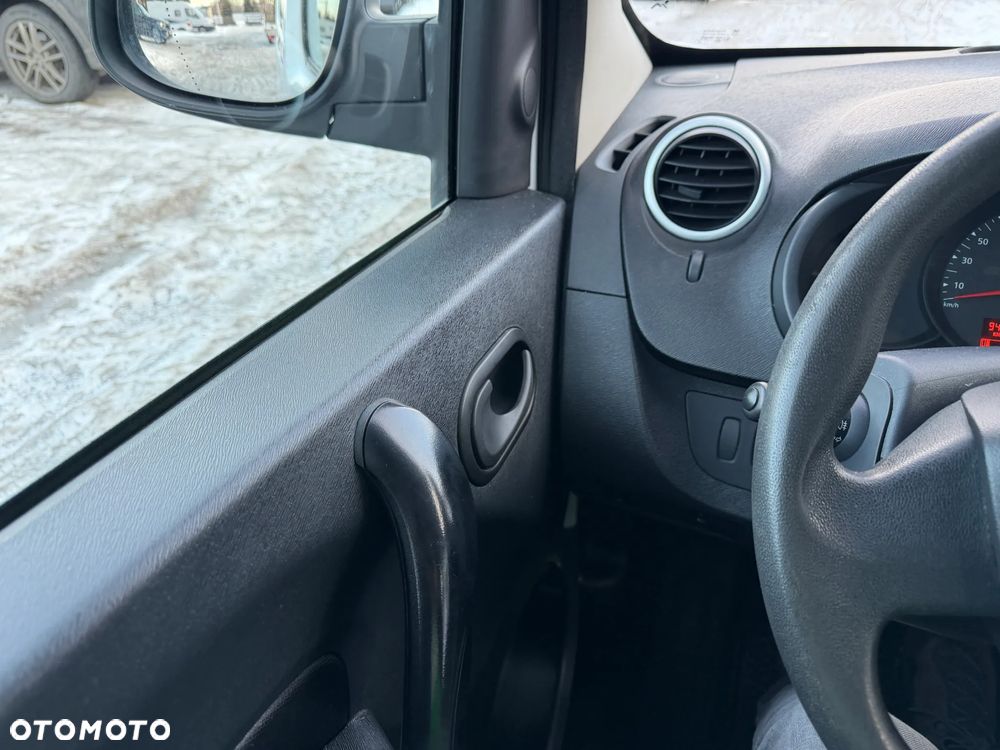 Renault Kangoo Rapid - 6