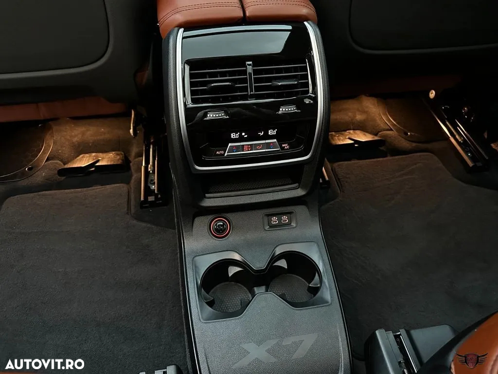 BMW X7 xDrive40i MHEV - 32