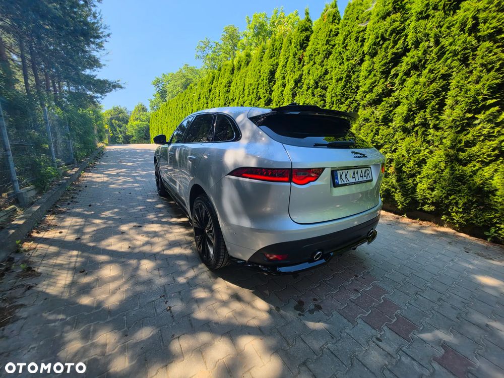 Jaguar F-Pace D300 AWD R-Dynamic SE 90th Anniversary Edition - 11