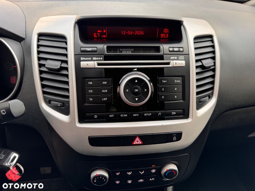 Kia Venga 1.4 Business Line - 19