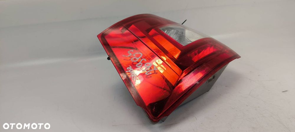 LAMPA PRAWA TYŁ SKODA OCTAVIA III 5E9945096A - 3