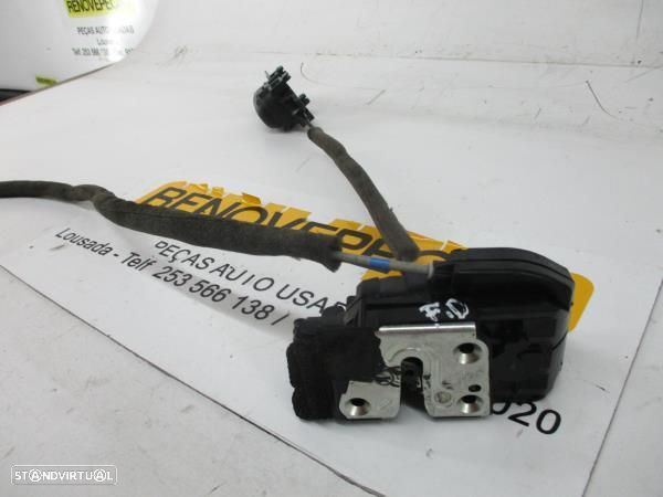 Fecho Porta Frente Dto Nissan Nv200 Caixa/Combi - 2