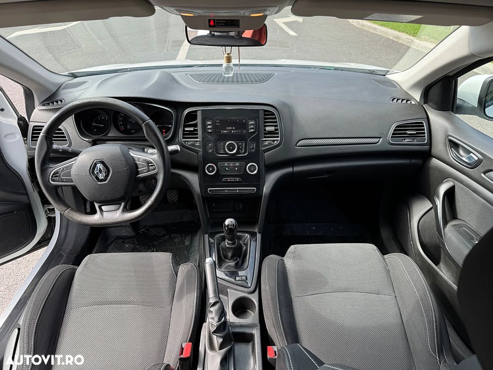 Renault Megane ENERGY dCi Life - 10