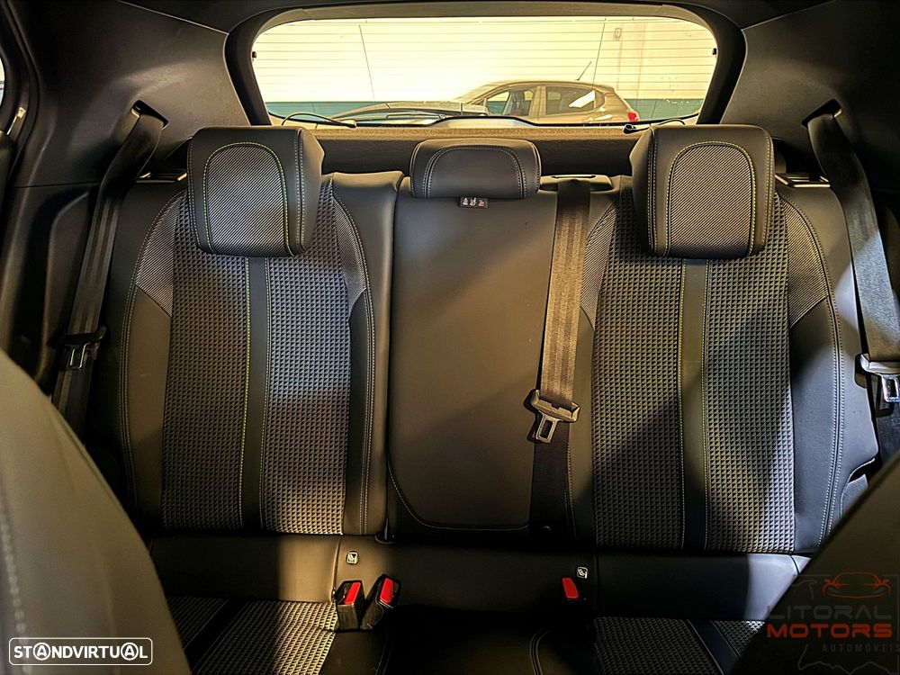 Peugeot 2008 1.2 PureTech GT Line EAT8 - 38