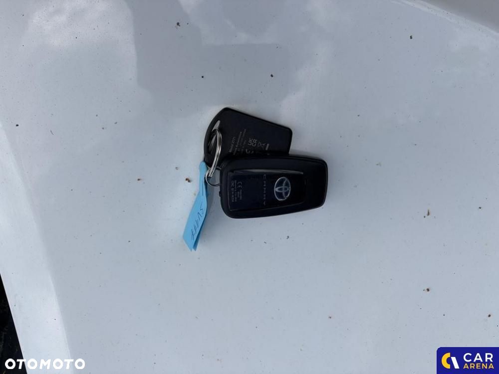 Toyota Camry - 36