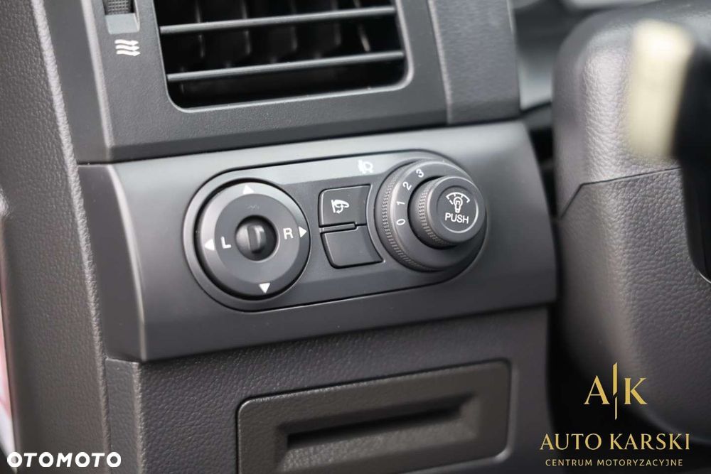 Chevrolet Captiva - 23