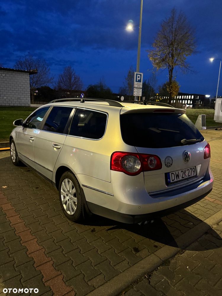 Volkswagen Passat 2.0 TDI Comfortline DSG - 4