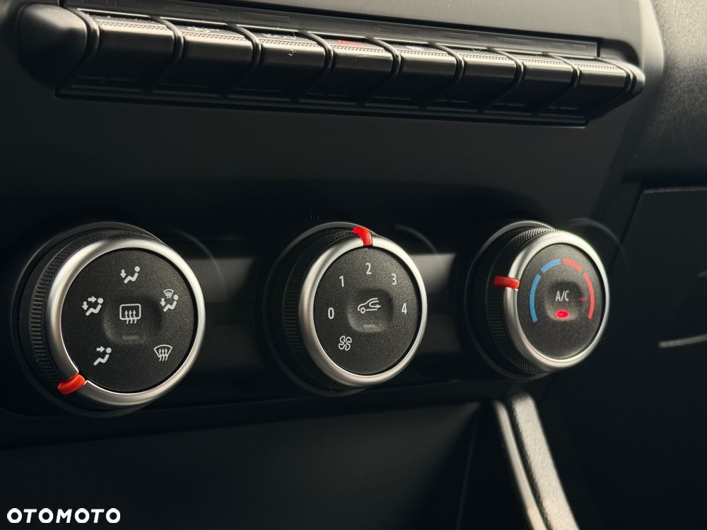Renault Captur TCe 100 EXPERIENCE - 30