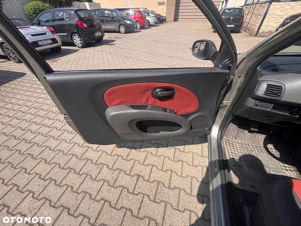 Nissan Micra 1.2 Visia + / Visia - 6