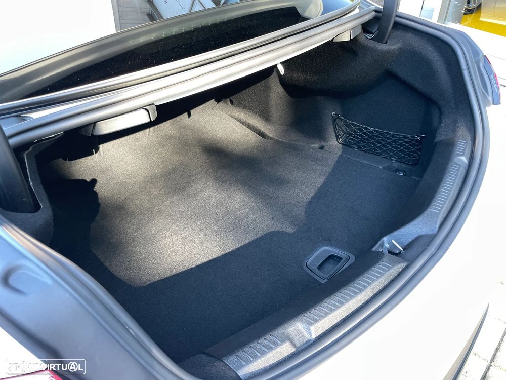 Mercedes-Benz E 220 d - 35