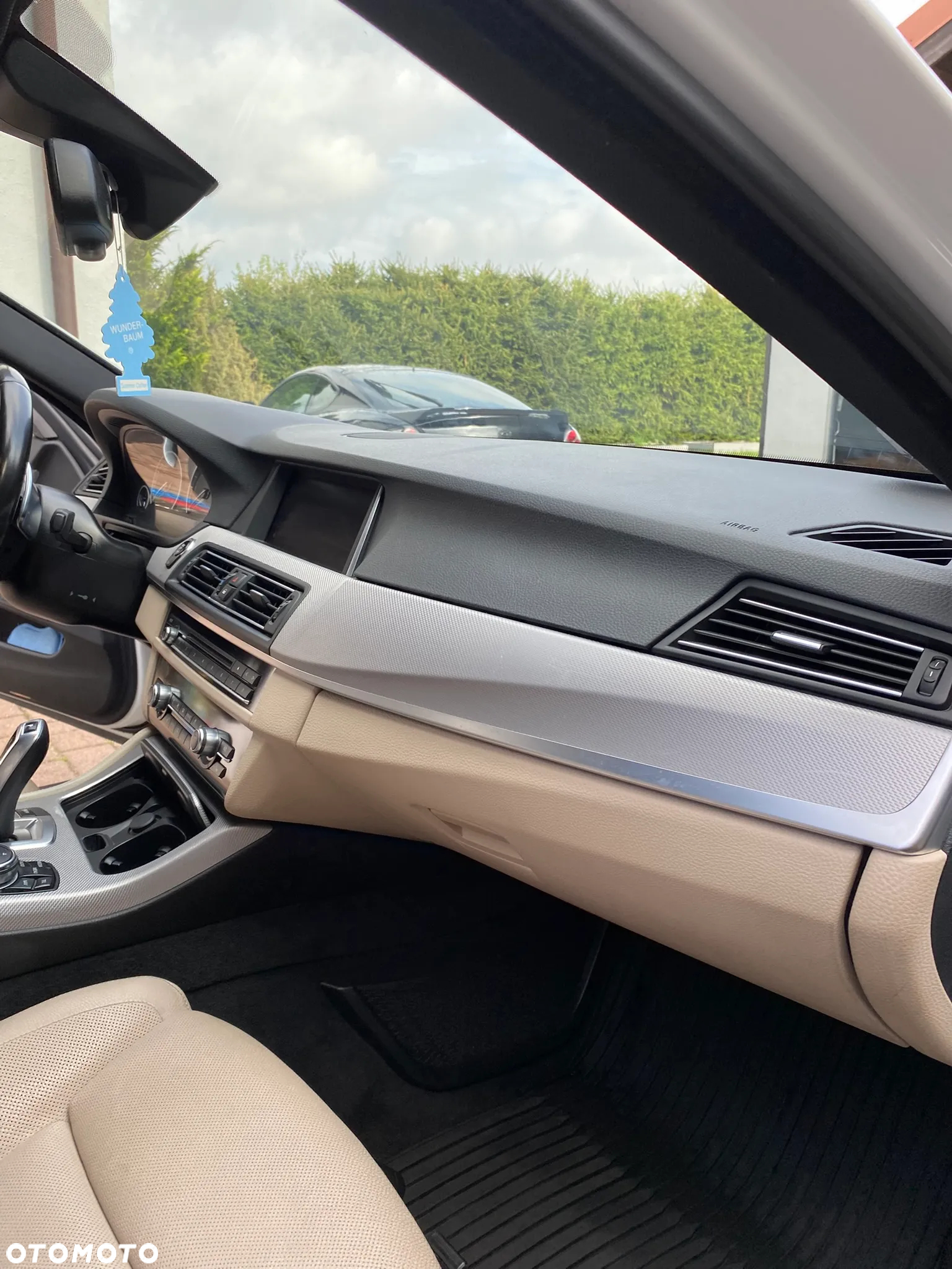BMW Seria 5 520d xDrive Luxury Line - 23