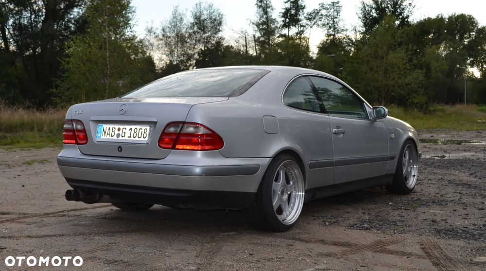 Mercedes-Benz CLK - 7