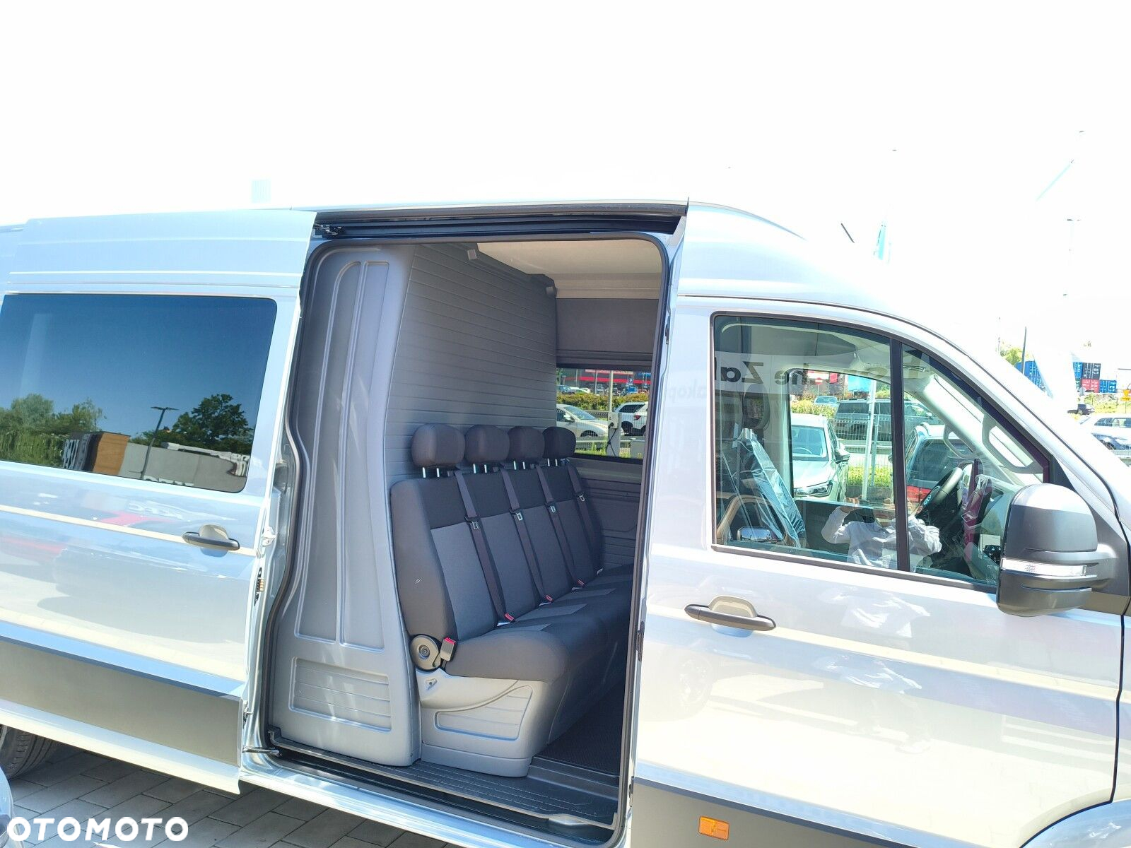 Volkswagen Crafter 35 2.0 TDI L4H3 4490 177 KM - 4