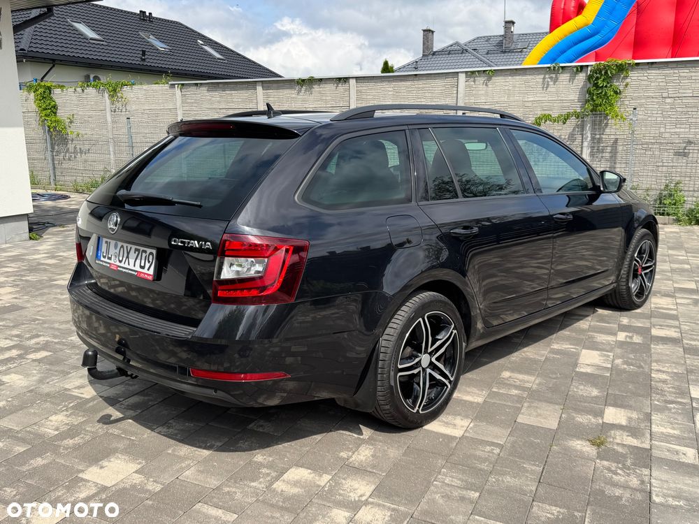 Skoda Octavia - 25