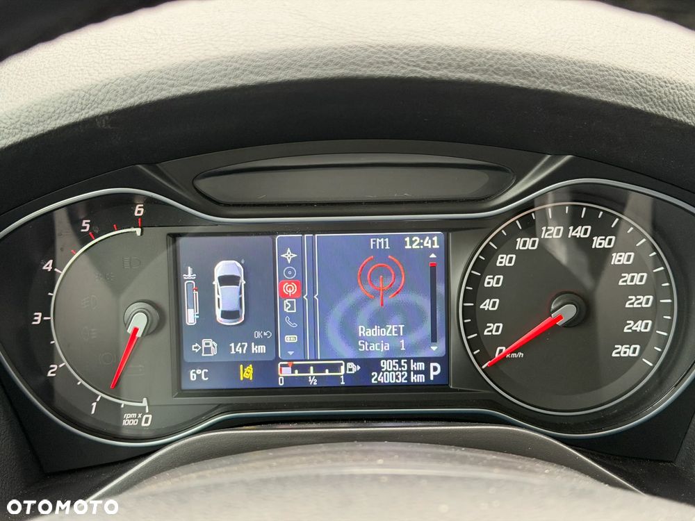 Ford Galaxy 2.0 TDCi DPF Titanium - 12