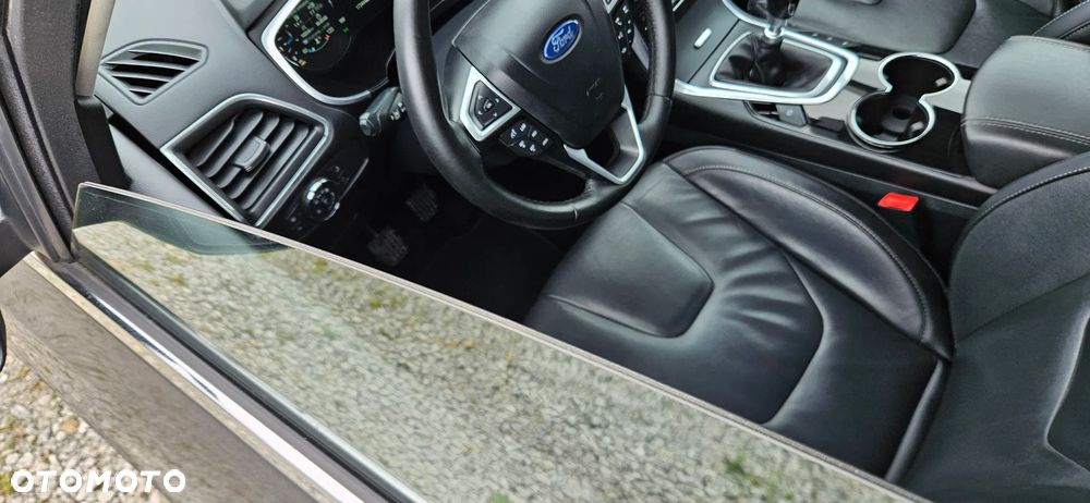 Ford S-Max 2.0 TDCi Titanium - 24
