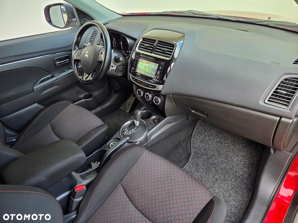 Mitsubishi ASX - 10