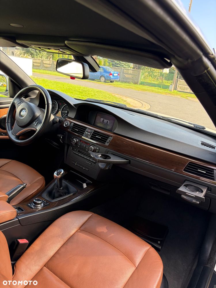BMW Seria 3 320i Edition Exclusive - 31