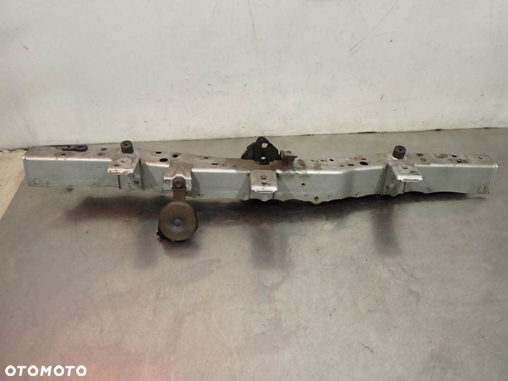 BELKA WZMOCNIENIE PASA PRZEDNIEGO TOYOTA COROLLA E15