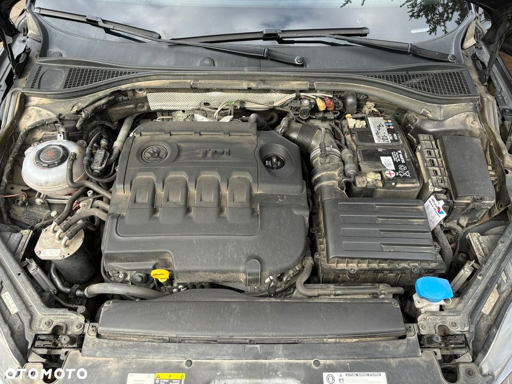 Skoda Superb 2.0 TDI Ambition DSG - 9