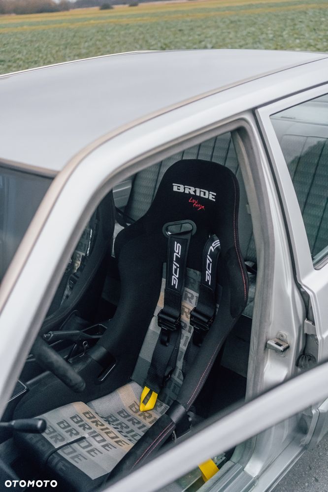 Mercedes-Benz W201 (190) - 7