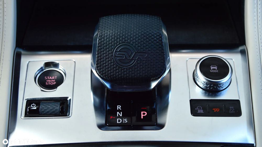 Jaguar F-Pace 5.0 V8 P550 AWD SVR - 38