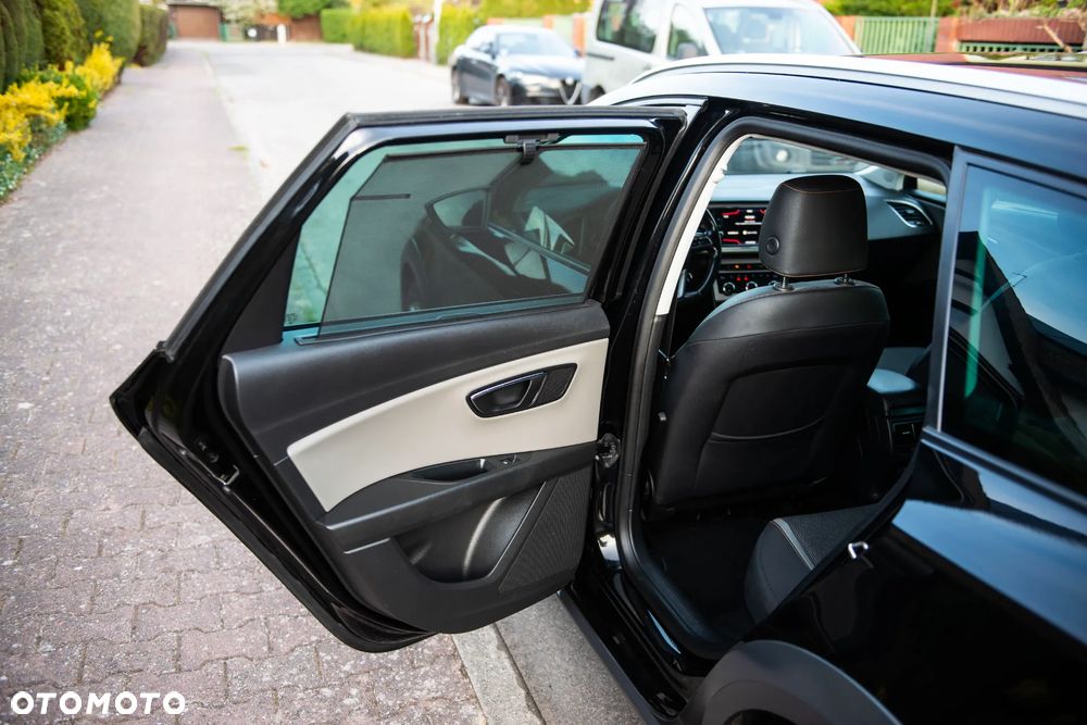 Seat Leon 2.0 TDI DPF Start&Stop XCELLENCE - 30