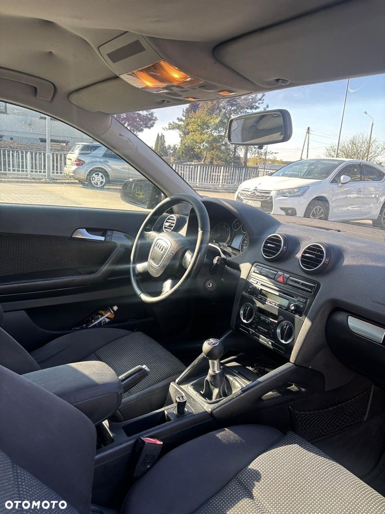 Audi A3 3-drzwiowe 2.0 TDI Ambiente - 10