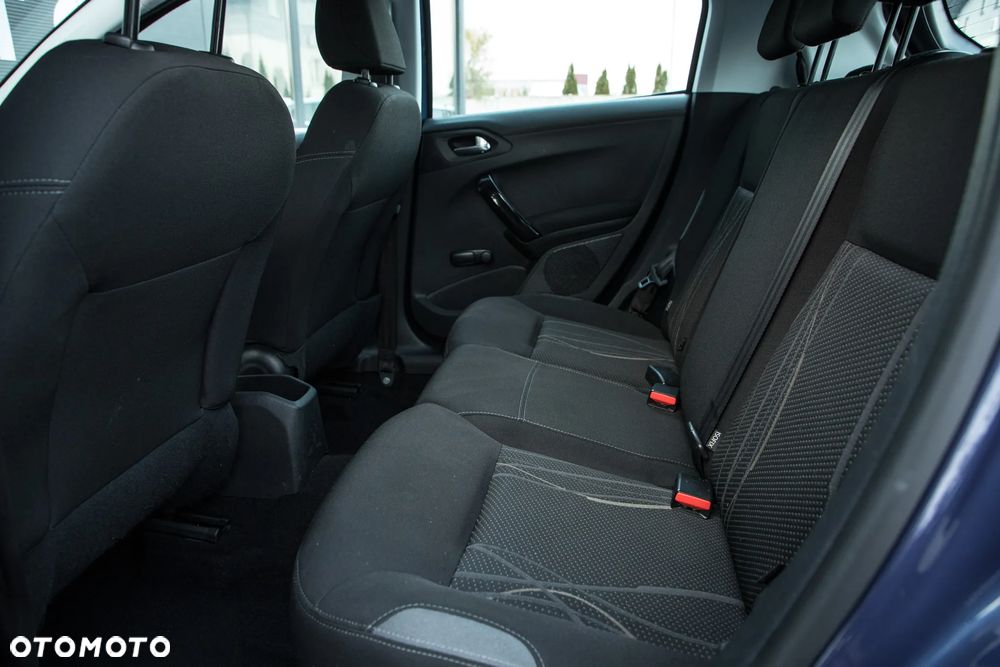 Peugeot 208 - 20