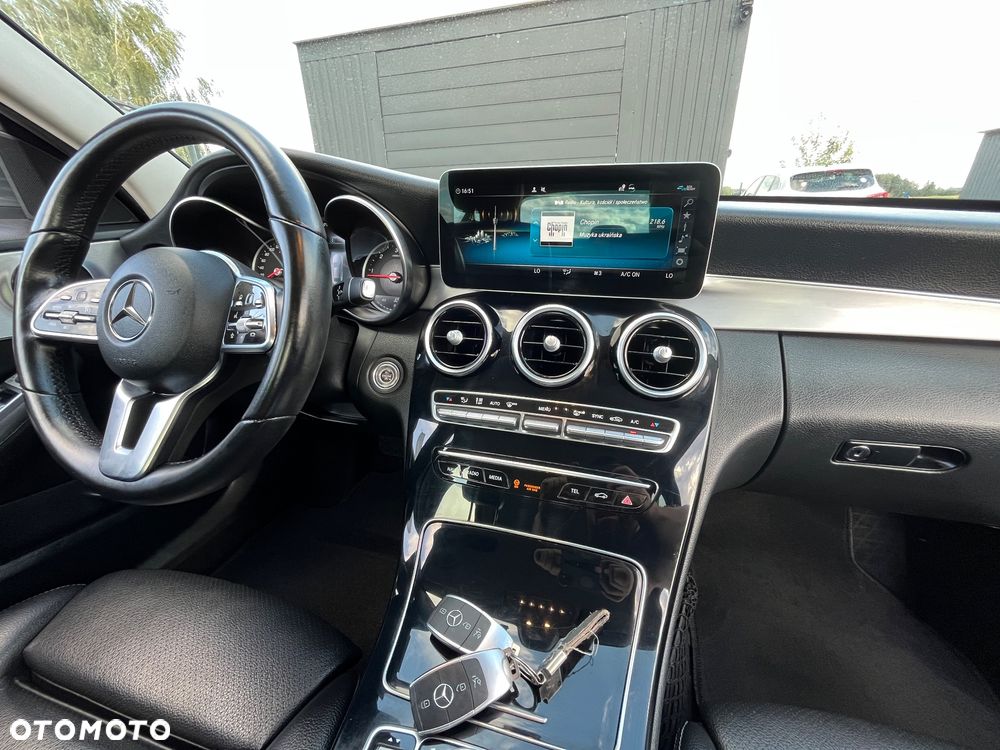 Mercedes-Benz Klasa C 180 d T 9G-TRONIC Avantgarde - 18