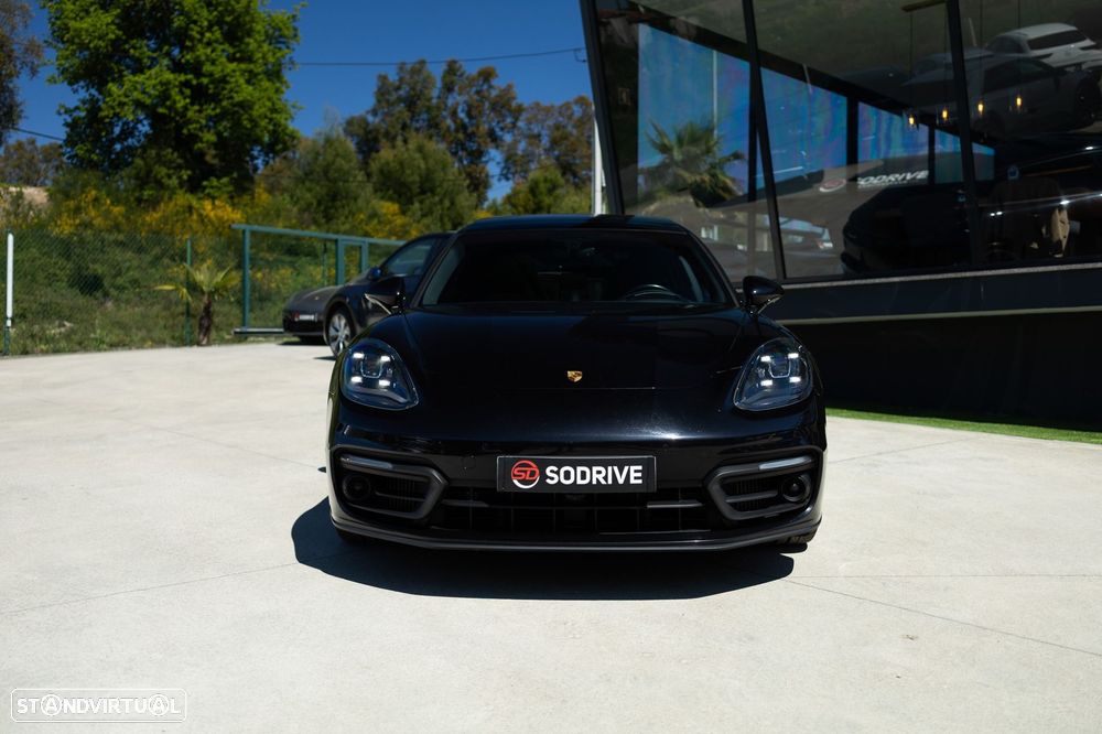 Porsche Panamera Sport Turismo 4 E-Hybrid - 4